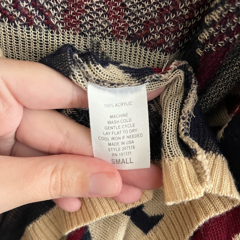Aztec Pattern Cardigan - Picture 4 of 5